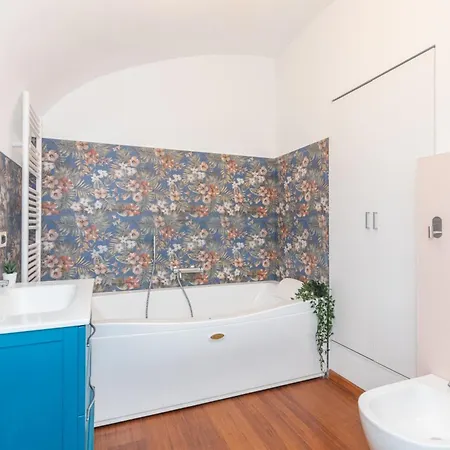 Elegant With Sauna In By Wonderful Italy 公寓 都灵